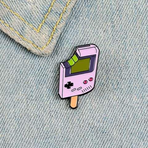 Kreative Retro Spielkonsole Eis am Stiel Emaille Brosche Lila Legierung Cartoon Anstecknadel Für Kleidung Taschen Schmuck
