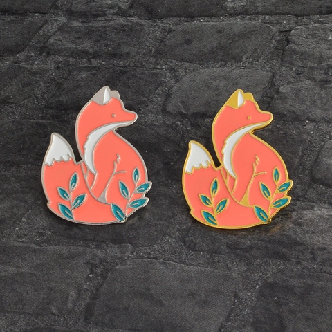 Spilla Creativa a Forma di Volpe in Smalto Lega Personalizzata Vernice a Forno Distintivo Gioielli per Vestiti Revers Regalo