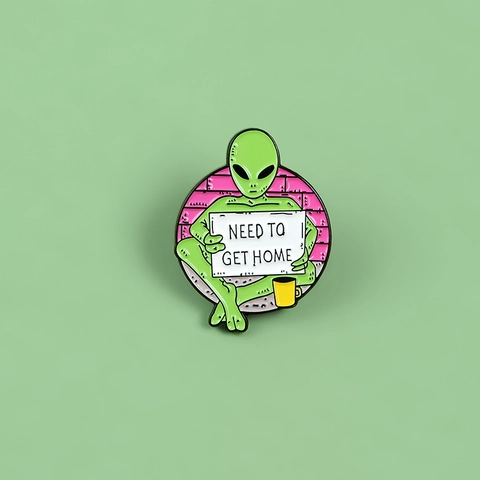 Broche de Esmalte de Alienígena de Dibujos Animados Creativo Need To Get Home Letra Insignia de Aleación de Metal para Mochila Ropa Joyería Unisex