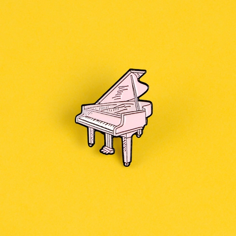 Creative Pink Piano Enamel Brooch Alloy Painted Music Instrument Badge Lapel Pin For Women Girls Clothes Hat Decoration