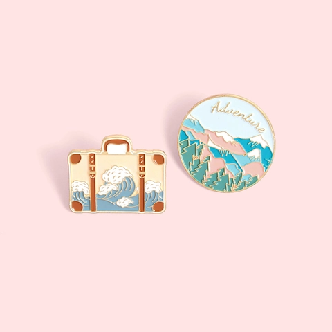 Abenteuer Berg Welle Emaille Pin Legierung Aktentasche Koffer Brosche Abzeichen Für Damen Herren Reisen Täglich Schmuck Geschenk