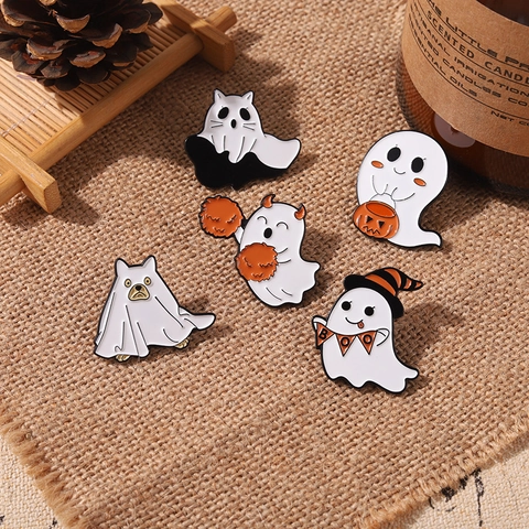 Spille in Smalto Fantasma di Halloween Cartone Animato Zucca Gatto Cane Cappello da Mago Spille da Bavero per Vestiti Borse Gioielli Regalo