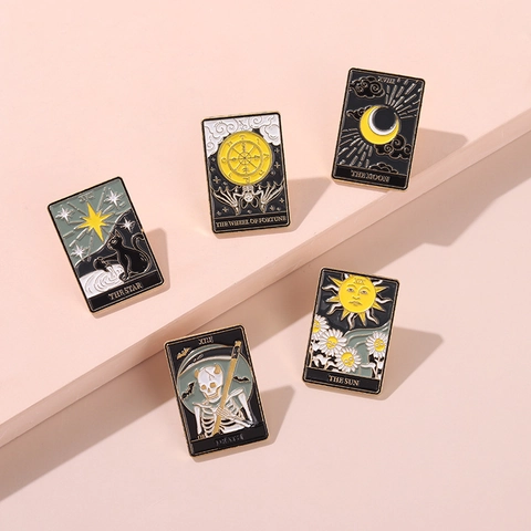 Tarot Card Enamel Brooch Pin Alloy Gothic Moon Sun Death Star Wheel Of Fortune Badge For Clothes Bag Accessory
