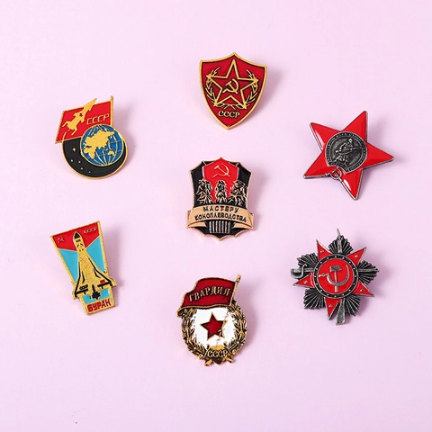 Vintage Soviet USSR Style Metal Enamel Badge Brooch Retro CCCP Red Star Hammer Sickle Pin Military Space Shuttle Jewelry For Unisex
