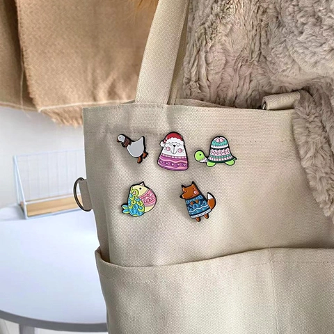 Mignonne Broches en Alliage Émaillé Animaux de Dessins Animés pour Décoration de Vêtements Sac à Dos Renard Oie Tortue Sceau Bijoux de Noël Cadeau