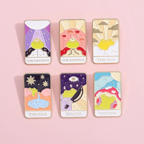 Creative Cartoon Frog Tarot Card Smalto Spilla Pins Set Divertente Animale Imperatore Stella Mago Morte Lega Spilla Gioielli