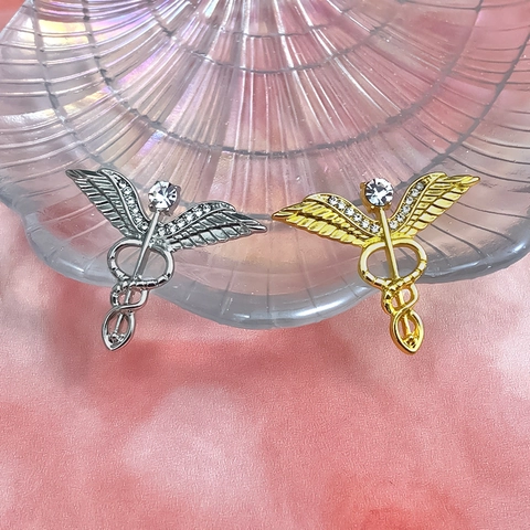 Broche Médico Profesional Estetoscopio Corazón Caduceo de Aleación con Diamantes de Imitación Esmalte Joyería Regalo para Médicos Enfermeras