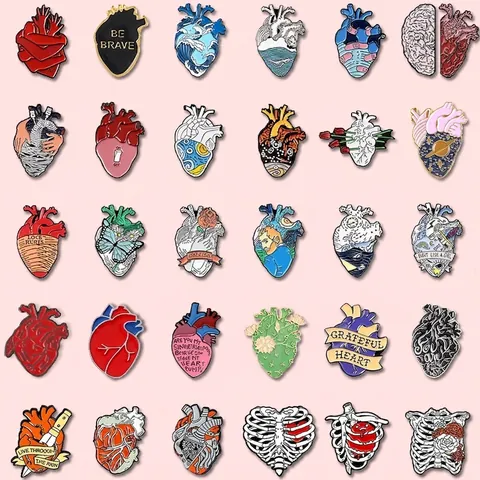 Broches en Émail en Forme de Cœur Anatomique et Côtes Badge de Squelette Unique pour Bijoux Halloween Cadeaux Accessoires Femmes Hommes