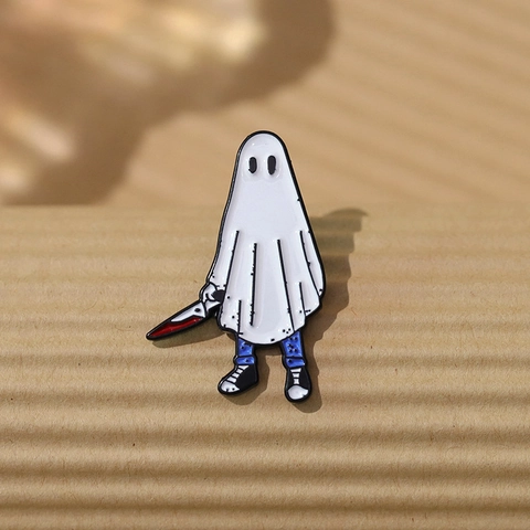 Divertido Broche de Fantasma Blanco de Halloween Con Daga Pin de Esmalte de Aleación de Zinc para Decoración de Ropa Bolso Joyería