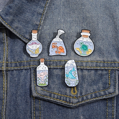 Creative Cartoon Marine Life Enamel Pin Whale Axolotl Turtle Stingray In Bottle Alloy Brooch Badge For Clothing Decor Jewelry Gift