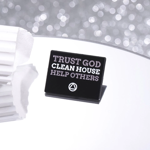 Black Rectangle Metal Enamel Brooch With Trust God Clean House Help Others English Lettering AA Recovery Culture Lapel Pin