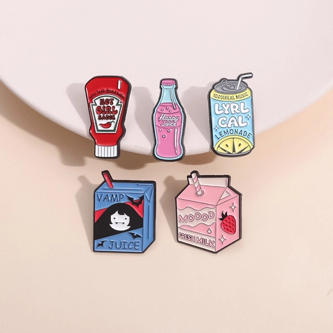 Cartoon Getränk Limonadenflasche Chili Sauce Emaille Brosche Zinklegierung Reversnadel Abzeichen Für Kleidung Unisex Mode Schmuck
