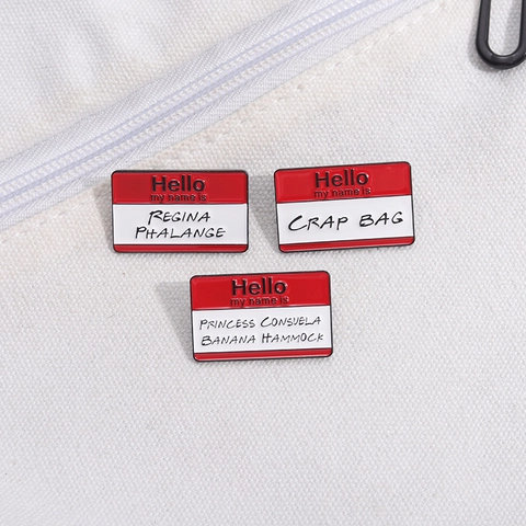 Legierung Emaille Brosche Pin Personalisiertes Namensschild Design Lustige Charakternamen Schmetterling Schleife Motiv Modeschmuck Zubehör