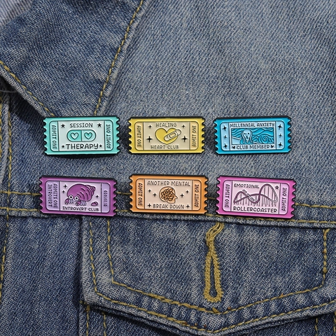 Épinglette en Émail Créative en Alliage de Ticket de Cinéma Thème Émotion et Santé Mentale Badge Drôle Introvert Club Healing Heart Broche pour Vêtements Sac à Dos Bijoux Unisexes Cadeau