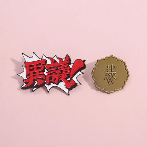 Broche Créative en Métal Émaillé Bulle de Bande Dessinée Thème Juridique Inspiré par l'Anime Épinglette pour Cosplay Décoration Quotidienne