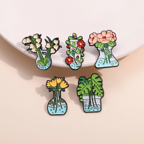 Kreative Wissenschaft Labor Blume Emaille Pins Für Damen Studenten Legierung Becher Flasche Tulpe Lilie Abzeichen Brosche Schmuck