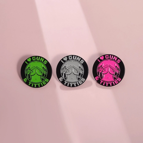 Spilla Distintivo in Smalto Rotondo Unico Motivo Lettera Cuore Pistola Lega Spilla per Zaino Accessori per Abbigliamento