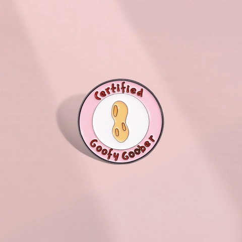 Runde Legierung Emaille Brosche Pin Cartoon Erdnuss Muster Certified Goofy Goober Schriftzug Rosa Weiß Metall Abzeichen Zubehör