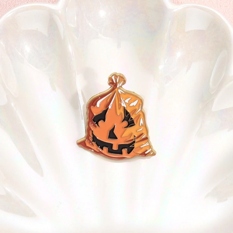 Broche en Émail Sac de Citrouille d'Halloween Vintage Broche en Alliage Jack-O'-Lantern Horreur Créative pour Bijoux de Décoration de Fête