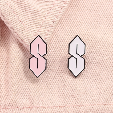 Retro 90s Cool S Zinc Alloy Enamel Brooch Pin Pink White Graffiti Symbol Badge For Unisex Clothing Backpack Accessory
