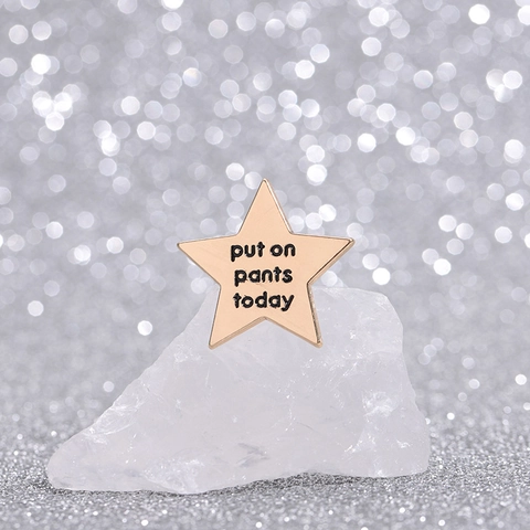 Gold Star Shape Metal Brooch Funny English Letter Enamel Pin Humorous Achievement Lapel Pin Jewelry For Clothing Bag Unisex