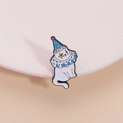 Kreative Cartoon Clown Katze Emaille Brosche Legierung Weiße Kätzchen Pin Abzeichen Für Party Dekoration Täglich Kleidung Zubehör Schmuck