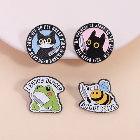 Humorvoll Cartoon Tier Emaille Pin Set Zinklegierung Lackiert Frosch Biene Katze Brosche Mit Lustigen Sprüchen Anstecknadeln