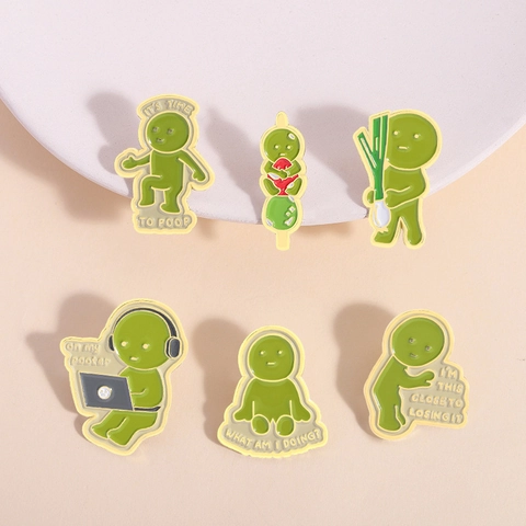 Grappige Groene Kleine Man Emaille Broche Pin Creatieve Cartoon Zinklegering Gelakt Reversspeld Voor Rugzak Kleding Decor Cadeau Unisex