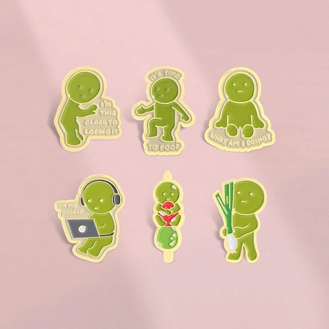 Creatieve Groene Cartoon Figuur Emaille Broche Legering Metalen Badge Humoristische Tekst Smiski Geïnspireerde Reversspeld Voor Rugzak