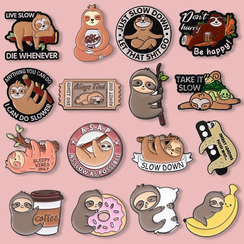 Spilla in Smalto a Forma di Bradipo Animato Simpatici Distintivi in Lega di Animali per Accessori Zaino Abbigliamento Regalo Gioielli per Uomo Donna