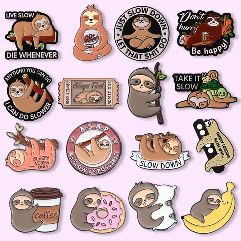 Spilla in Smalto a Forma di Bradipo Animato Simpatici Distintivi in Lega di Animali per Accessori Zaino Abbigliamento Regalo Gioielli per Uomo Donna