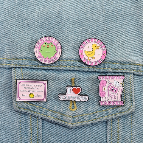 Broche en Émail Certified Yapper Téléphone Rétro Rose Canard Grenouille Coeur Certificat Alliage Badge Broche Drôle Déco