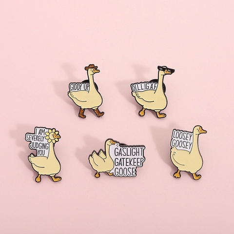 Funny Cartoon Goose Enamel Pin Alloy Animal Badge Jewelry With Giddy Up Loosey Goosey Quotes For Backpack Jacket Accessory