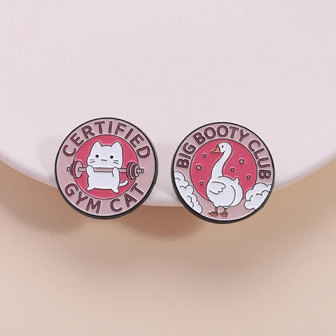 Lustige Cartoon Emaille Nadel Gewichtheben Katze Und Gans Abzeichen Für Kleidung Rucksack Legierung Lackierter Schmuck Unisex Geschenk