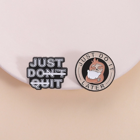 Ensemble de Broches en Émail en Alliage Créatif Paresseux et Texte de Motivation Broche Animale Amusante pour Décoration de Sac à Dos Vêtements