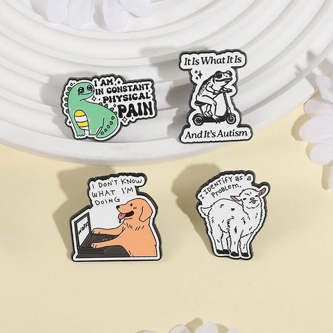 Humoristische Cartoon Dier Enamel Pins Zinklegering Meme Broches Voor Kleding Rugzak Decor Kikker Schaap Hond Dinosauriër Badges Accessoire