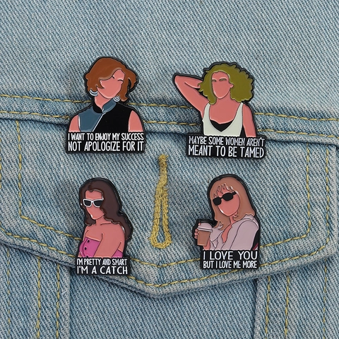 Broche en Émail Personnage de Mode pour Femmes Filles Badge en Alliage Inspiré du Cinéma Dessin Animé Métal Bijoux de Revers Cadeau