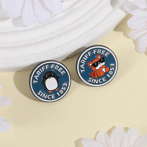 Broche Émail Ronde Créative Animal Dessin Animé Manchot Panda Roux Badge en Alliage de Zinc pour Décoration Vêtements Sac