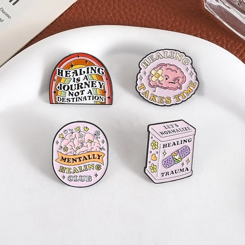Pines De Esmalte De Dibujos Animados Salud Mental Curación Aleación Cerebro Arco Iris Vendaje Caja Broche Joyería Regalo Mujer Hombre