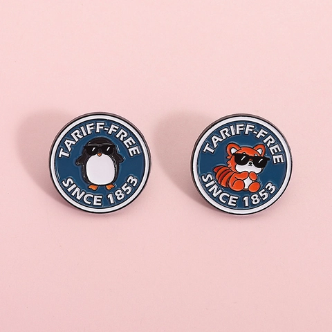 Broche Émail Ronde Dessin Animé Pingouin Panda Roux Lunettes de Soleil Tariff-Free Badge Rétro Pour Vêtements Sac à Dos