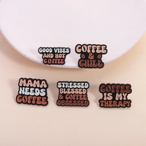 Vintage Kaffee Emaille Pins Zinklegierung Brosche Lustiges Zitat Coffee Is My Therapy Badge Für Kleidung Rucksack Schmuck