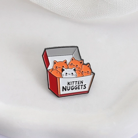 Kreative Kätzchen Nuggets Emaille Anstecknadel Lustige Cartoon Katze Fast Food Box Metall Abzeichen Für Kleidung Rucksack