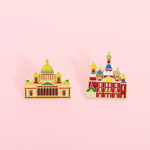 Russian Architecture Cathedral Enamel Pin Zinc Alloy Metal Lacquer Brooch Saint Basil's Cathedral Saint Isaac's Cathedral Commemorative Badge Jewelry Gift