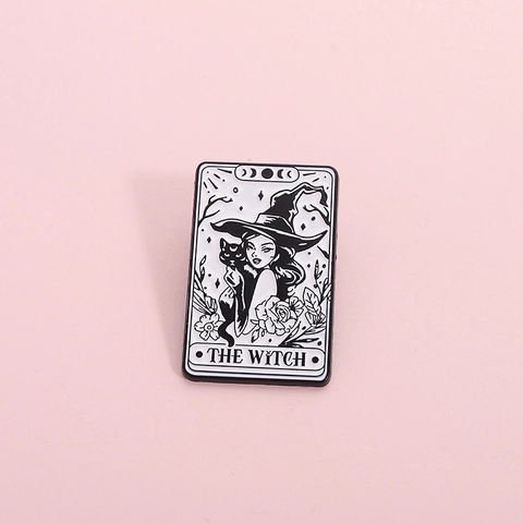 Tarot De Heks Emaille Pin Zwart Wit Kat Heks Maanfasen Legering Broche Gepersonaliseerde Cartoon Badge Voor Kleding Decoratie