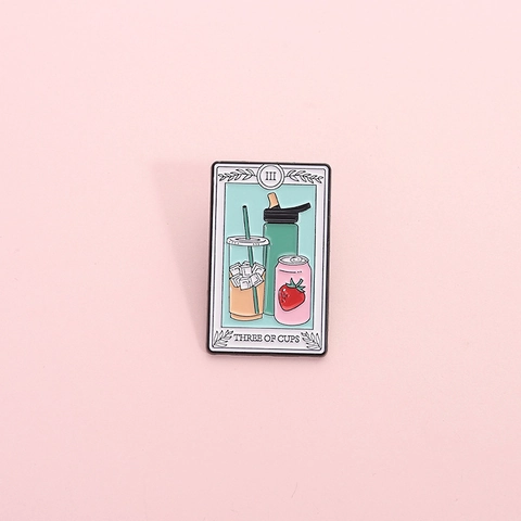 Tarot Drei Der Kelche Emaille Brosche Pin Kreativ Cartoon Getränke Zinklegierung Abzeichen Schmuck Zubehör Für Kleidung Taschen