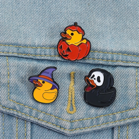 Halloween Canard Dessin Animé Broche Émail Alliage de Zinc Citrouille Chapeau de Sorcière Masque Effrayant Badge Pour Vêtements Sac