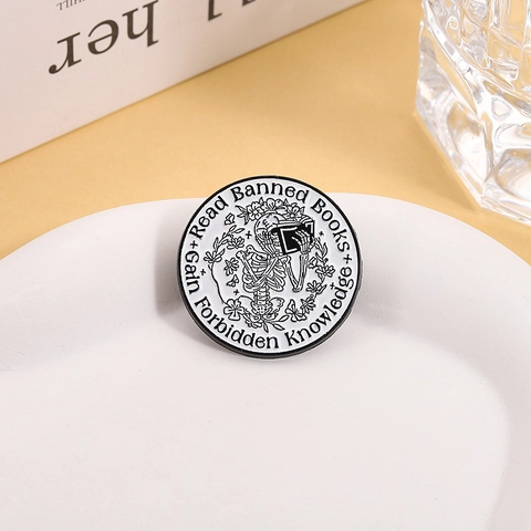 Gothic Round Enamel Brooch Badge Skeleton Reading Book Floral Design Zinc Alloy Badge Read Banned Books Knowledge Gift