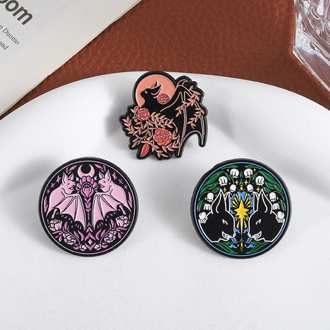 Gothic Emaille Vleermuis Konijn Broche Pin Set Zinklegering Maan Roos Bloem Badge Pins Voor Dames Heren Tas Jas Sieraden