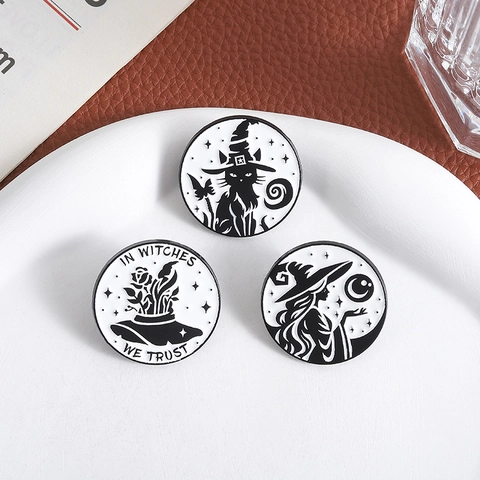 Set di Spille in Smalto Goth Strega Gatto Nero Cappello da Mago Distintivo in Lega di Zinco per Donna Regalo Mistico di Halloween