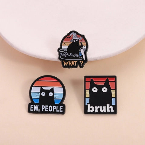 Set di Spille in Smalto Divertenti Gatto Nero Spilla a Forma di Animale con Cappello da Strega e Coltello per Zaino Abbigliamento Halloween Gioielli Regalo
